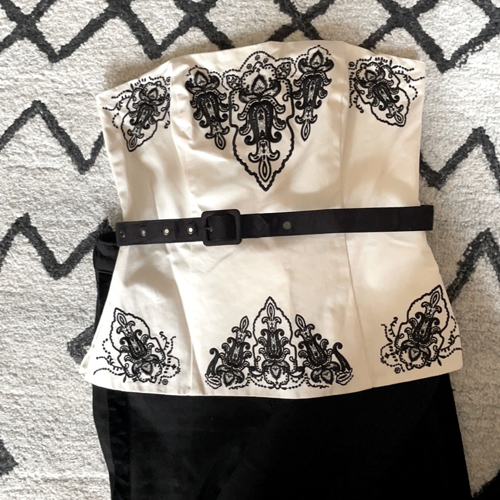 WHBM strapless top with belt